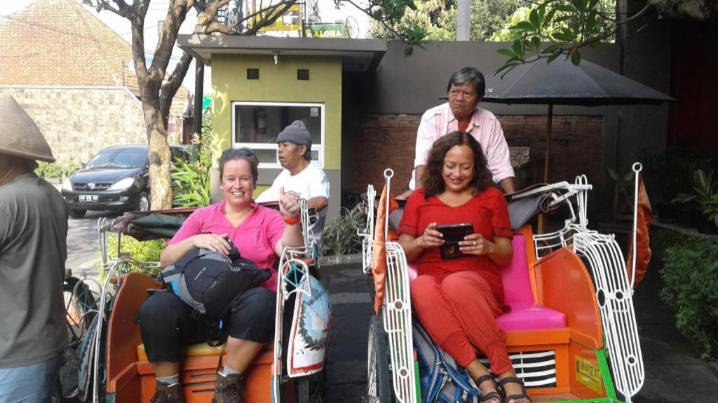 โรงแรมอีคลิปส์ ปราวิโรตามัน ยอกยาการ์ตา ภายนอก รูปภาพ